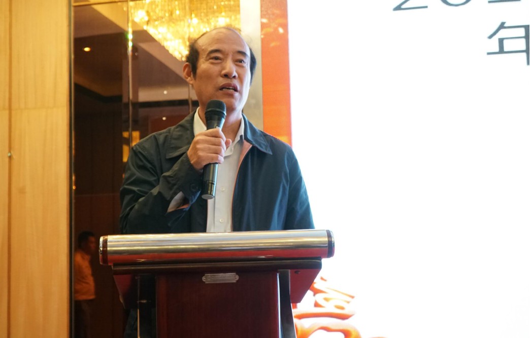 無錫市副市長吳建選，無錫市保潔行業(yè)協(xié)會